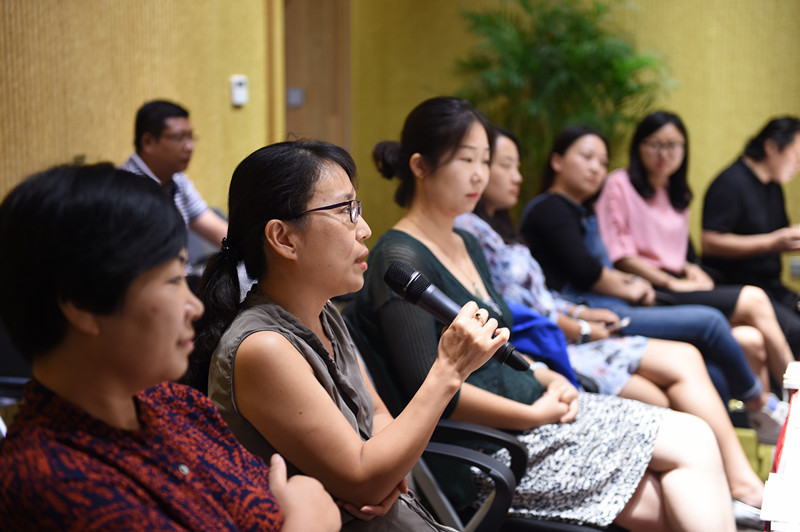 “穿越三十年·師生再相聚” ——楷林匯攝影大賽教師節特別活動圓滿落幕 “穿越三十年·師生再相聚” ——楷林匯攝影大賽教師節特別活動圓滿落幕