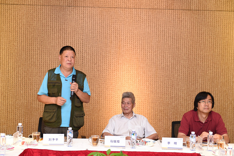 “穿越三十年·師生再相聚” ——楷林匯攝影大賽教師節特別活動圓滿落幕 “穿越三十年·師生再相聚” ——楷林匯攝影大賽教師節特別活動圓滿落幕