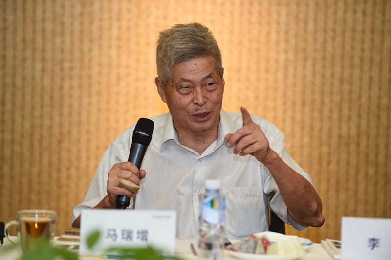 “穿越三十年·師生再相聚” ——楷林匯攝影大賽教師節特別活動圓滿落幕 “穿越三十年·師生再相聚” ——楷林匯攝影大賽教師節特別活動圓滿落幕