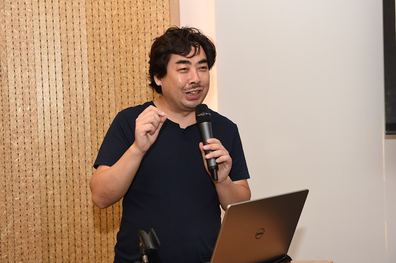 “穿越三十年·師生再相聚” ——楷林匯攝影大賽教師節特別活動圓滿落幕 “穿越三十年·師生再相聚” ——楷林匯攝影大賽教師節特別活動圓滿落幕